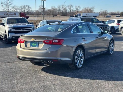 Used 2018 Chevrolet Malibu Premier w/ Premier Sun and Wheel Package image 5