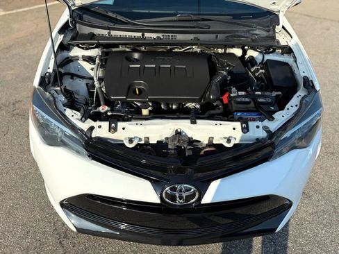 Used 2019 Toyota Corolla LE FWD image 43