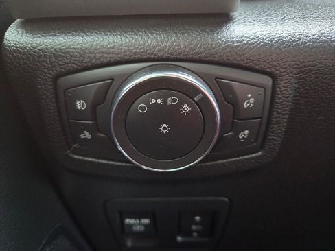 Used 2019 Ford F150 Lariat image 25