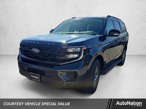 New 2025 Ford Expedition Active image 1