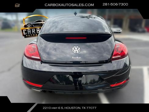 Used 2017 Volkswagen Beetle 1.8T SE FWD image 4