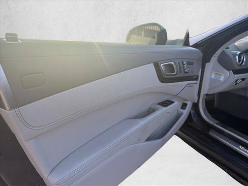 Used 2013 Mercedes-Benz SL 550 image 10