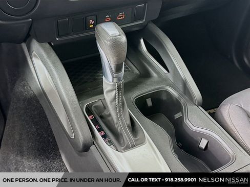 Used 2024 Nissan Frontier SV w/ Technology Package RWD image 16