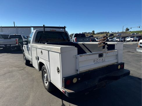 Used 2009 Ford F250 XL image 7