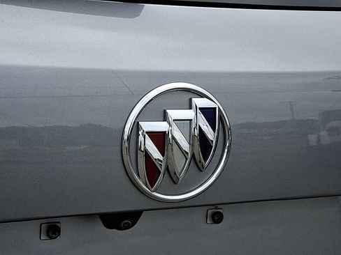 Used 2023 Buick Envision Essence w/ Sport Touring Package image 32