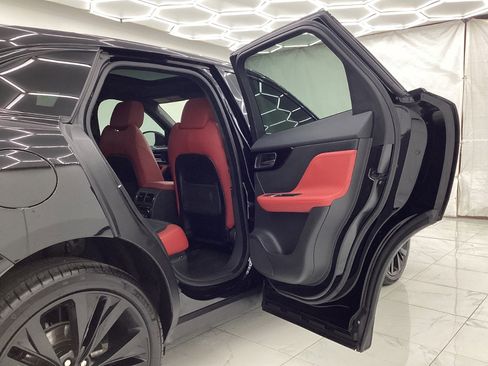 Used 2018 Jaguar F-PACE S image 22