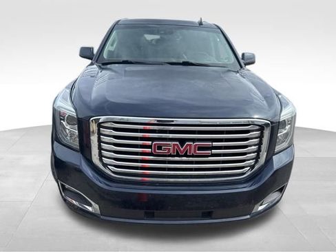 Used 2018 GMC Yukon SLT w/ Premium Edition AWD/4WD image 3