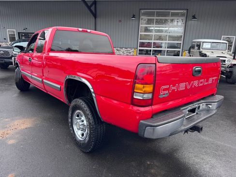 Used 1999 Chevrolet Silverado 2500 2WD Extended Cab w/ Exterior Appearance Pkg image 2