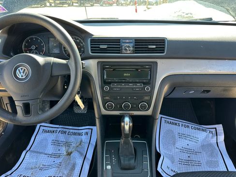 Used 2012 Volkswagen Passat 2.5 S image 19