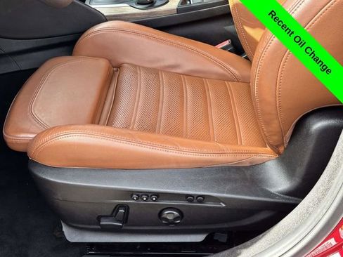 Used 2017 Alfa Romeo Giulia Ti w/ TI 19" Sport Package image 5