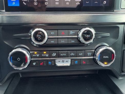 Used 2025 Ford F350 Lariat w/ Lariat Ultimate Package image 22