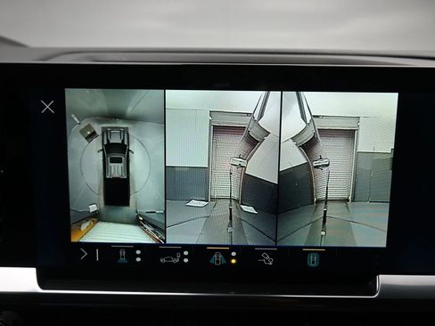 Used 2025 Chevrolet Silverado 2500 High Country image 25