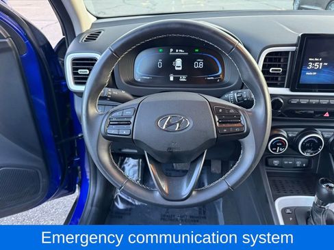 Used 2024 Hyundai Venue Limited image 12