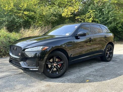 Used 2020 Jaguar F-PACE S image 1