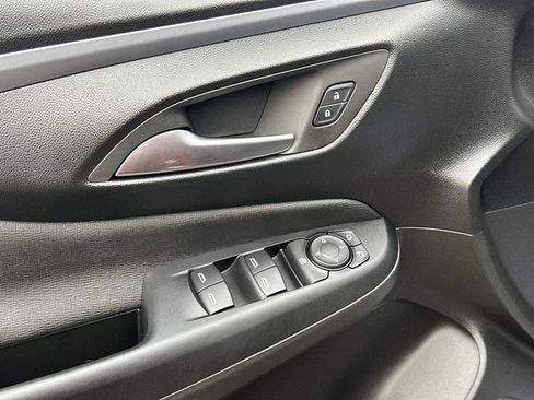 Used 2024 Buick Envista Preferred w/ Convenience I Package image 17