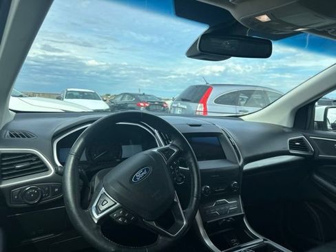 Used 2019 Ford Edge SEL w/ Equipment Group 201A FWD image 6