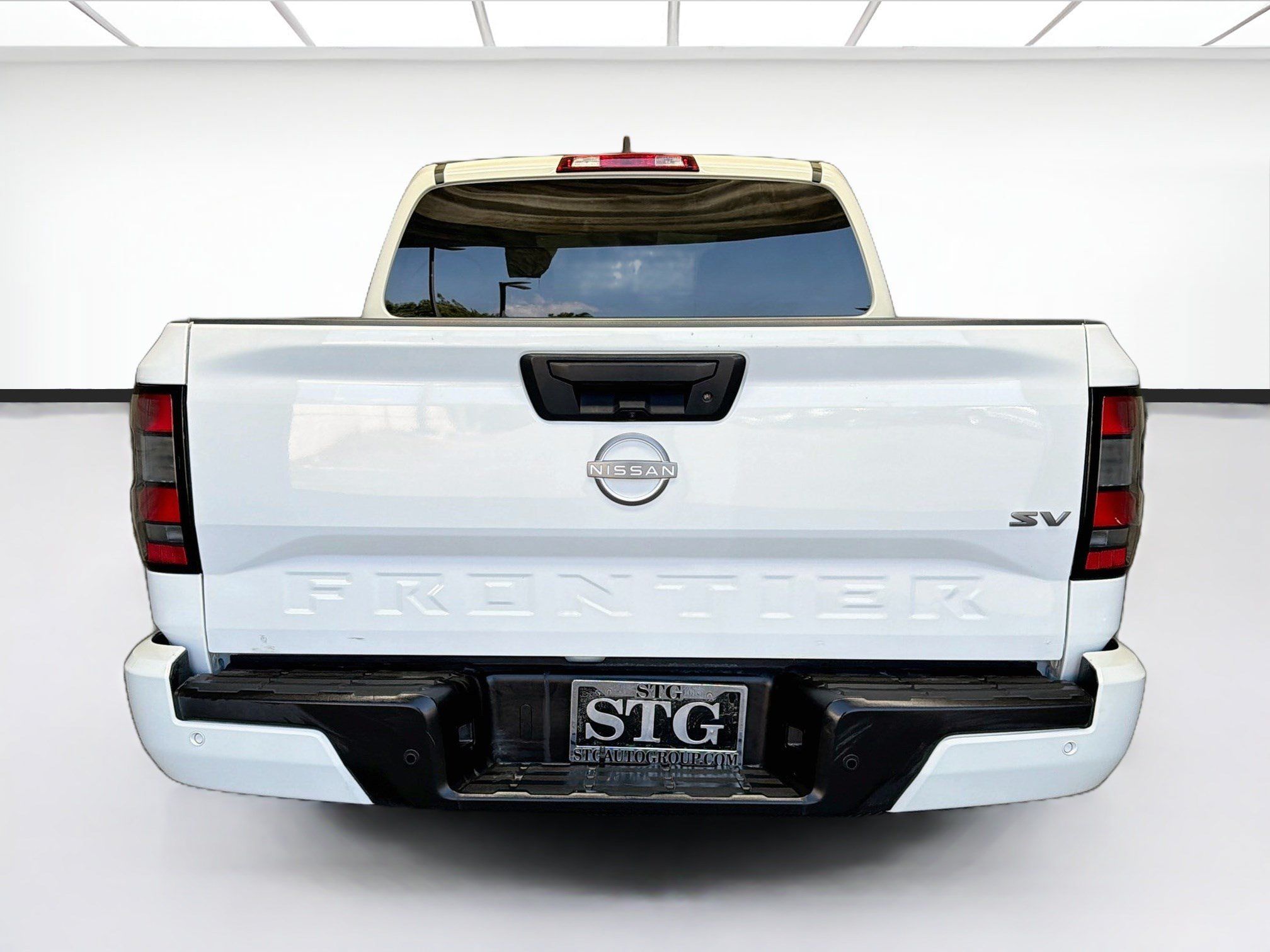 Used 2022 Nissan Frontier SV w/ Technology Package RWD image 5
