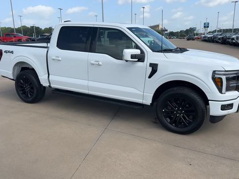 Used 2026 Ford F150 Lariat AWD/4WD image 3