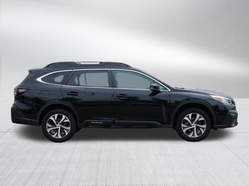 Used 2022 Subaru Outback Limited AWD/4WD image 8