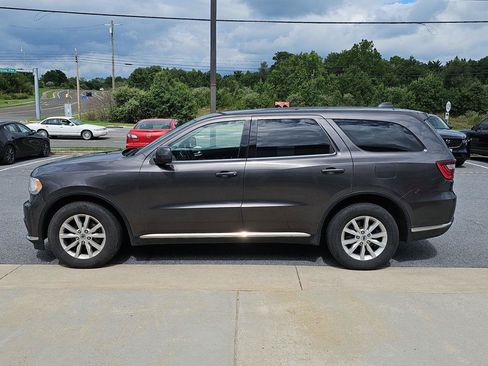 Used 2019 Dodge Durango SXT w/ 3rd Row Seating Group AWD/4WD image 3