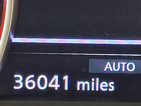 Used 2025 Nissan Rogue SV image 3