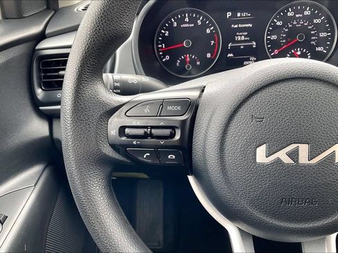 Used 2022 Kia Rio S w/ Technology Package FWD image 17