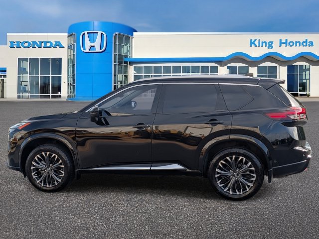 Used 2024 Nissan Rogue Platinum w/ Platinum Premium Package FWD image 13