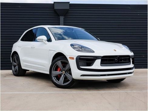 New 2025 Porsche Macan S image 9