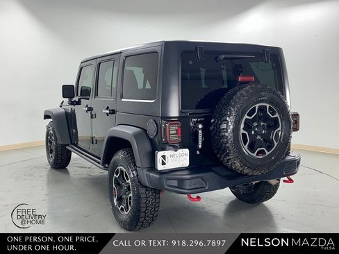 Used 2017 Jeep Wrangler Unlimited Rubicon image 8