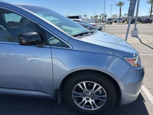 Used 2011 Honda Odyssey EX image 2