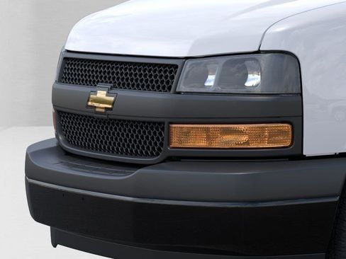 New 2026 Chevrolet Express 2500 w/ Driver Convenience Package RWD image 13