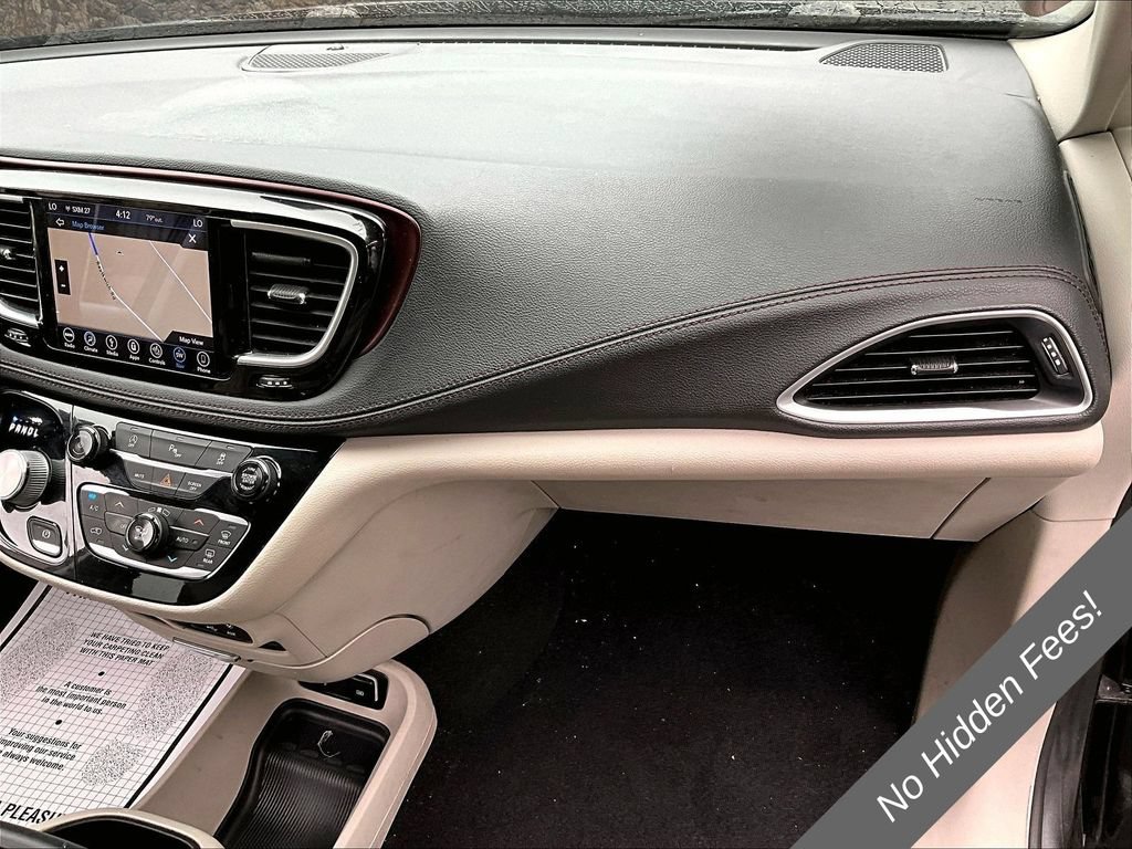 Used 2019 Chrysler Pacifica Limited FWD image 15