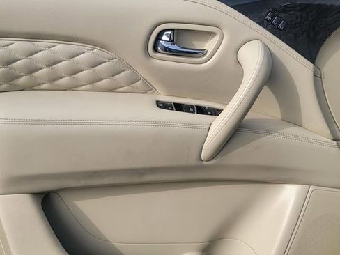 Used 2018 INFINITI QX80 4WD image 9