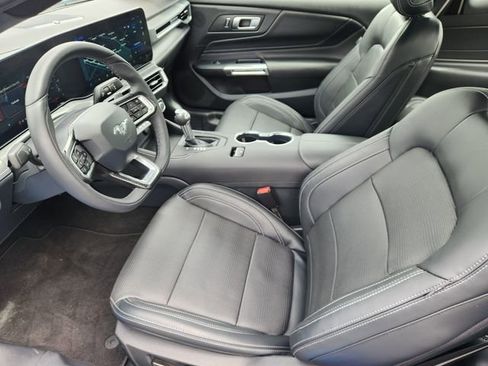 Used 2025 Ford Mustang GT Premium RWD image 11