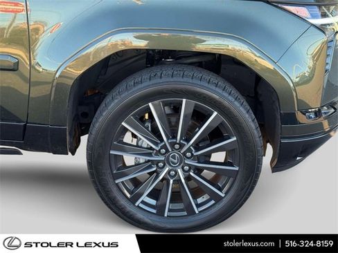 Used 2024 Lexus GX 550 image 6