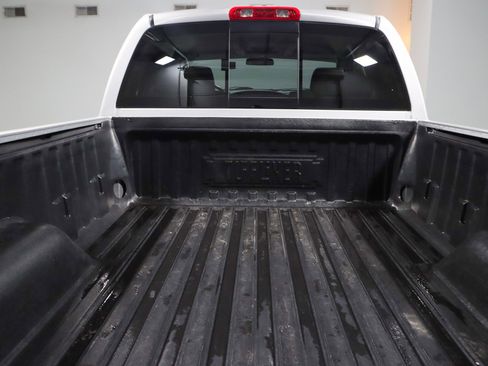 Used 2007 Dodge Ram 2500 Truck SLT image 28