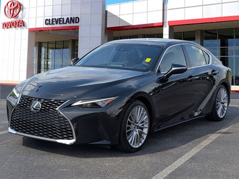 Used 2023 Lexus IS 300 AWD w/ Premium Package image 4