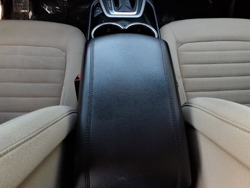 Used 2018 Ford Edge SEL image 23