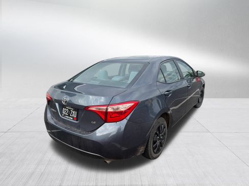 Used 2017 Toyota Corolla LE FWD image 5
