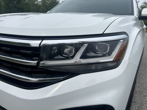 Used 2021 Volkswagen Atlas Cross Sport SEL R-Line AWD/4WD image 9