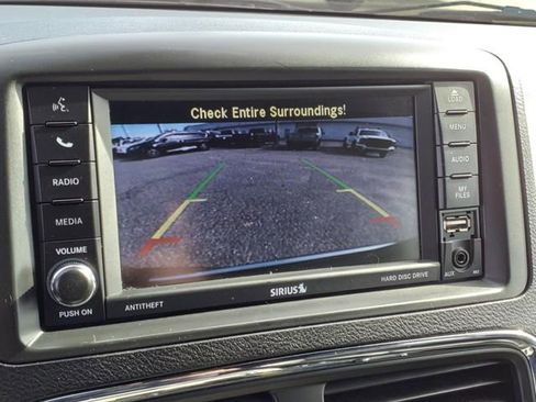 Used 2020 Dodge Grand Caravan SXT image 21