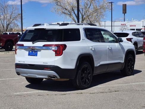 Certified 2023 GMC Acadia SLT image 4