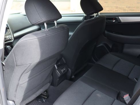 Used 2019 Subaru Outback 2.5i Premium AWD/4WD image 15