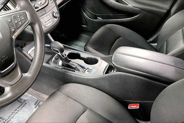 Used 2024 Chevrolet Malibu LT FWD image 17