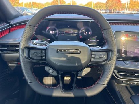 Used 2024 Dodge Charger R/T w/ Plus Group image 5