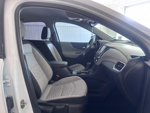 Used 2018 Chevrolet Equinox LS FWD image 10