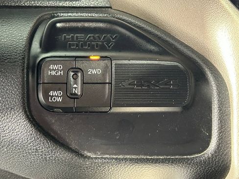 Used 2019 RAM 2500 Laramie w/ Night Edition AWD/4WD image 22