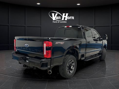 Used 2024 Ford F350 XLT w/ XLT Premium Package AWD/4WD image 7