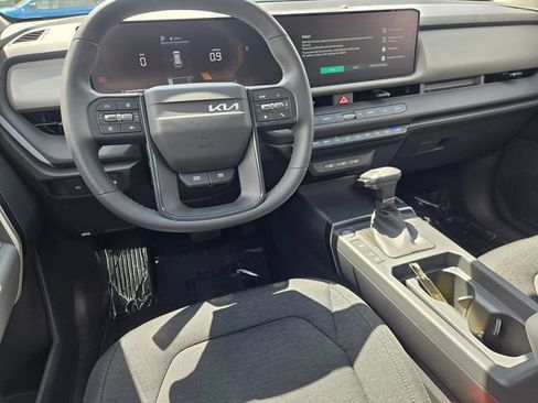New 2027 Kia Seltos LX AWD/4WD image 8