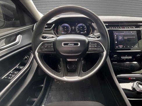 Used 2023 Jeep Grand Cherokee L Laredo AWD/4WD image 10